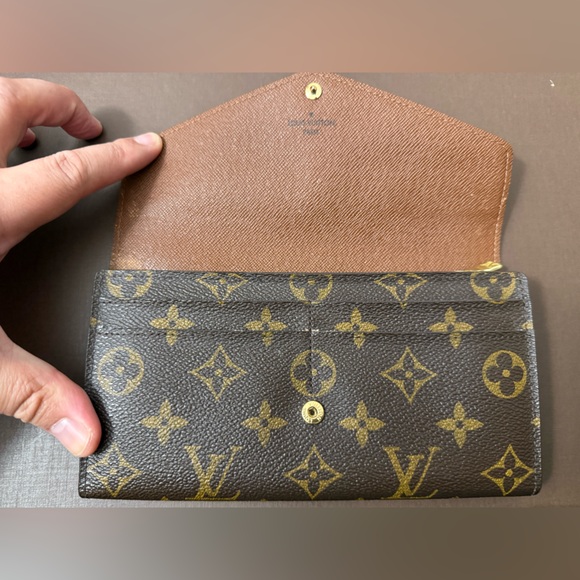 Pre-owned LV Sarah Wallet NM Monogram - Picture 3 of 9